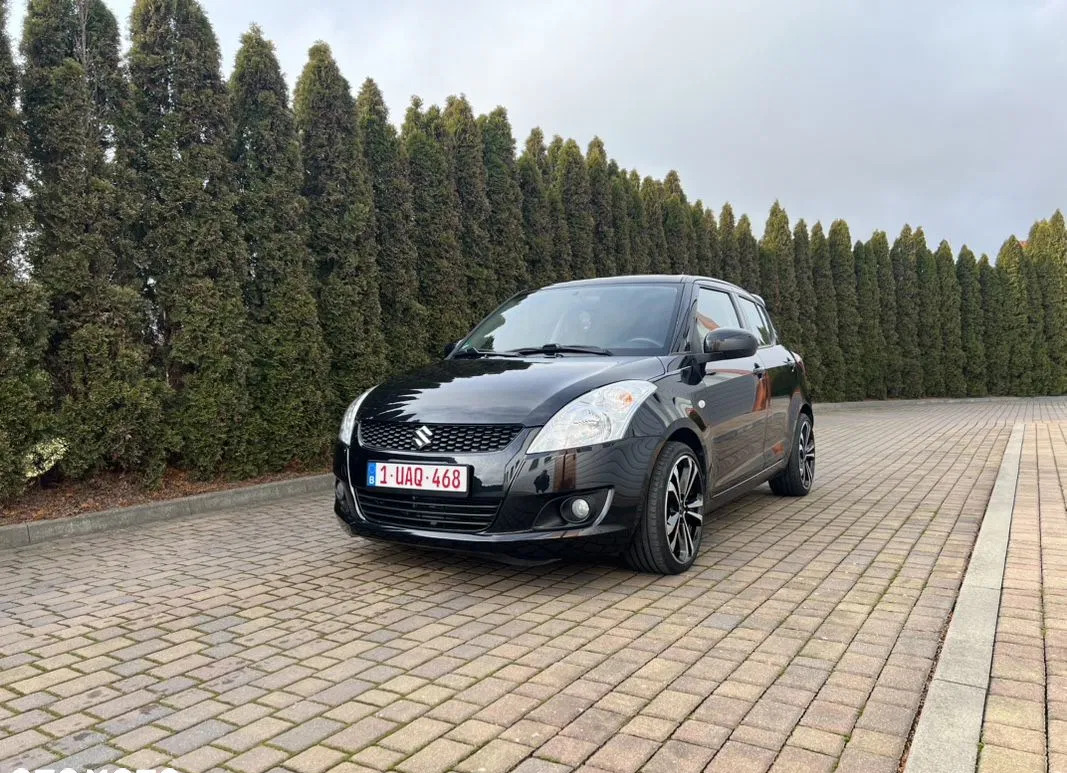 pomorskie Suzuki Swift cena 23800 przebieg: 138421, rok produkcji 2012 z Chojnice